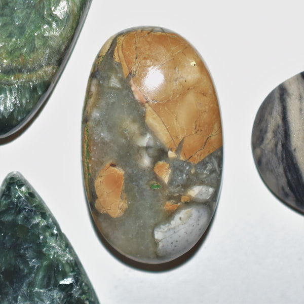 Maligano Jasper 28x17mm Oval Cabochon