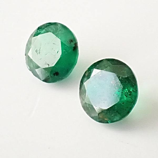 Emerald 4.6mm Round Faceted Gemstone Pair