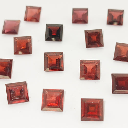 Garnet 7mm Square Faceted Gemstone