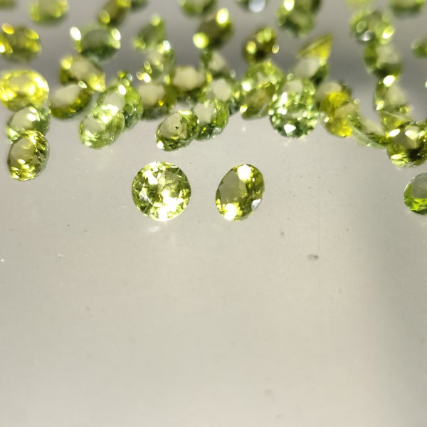 Peridot 5mm Round Faceted Gemstone Pair