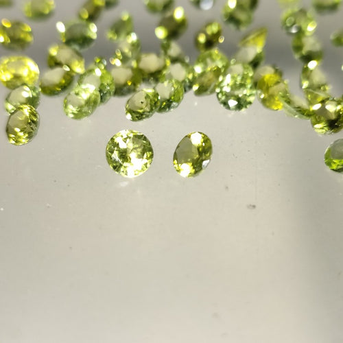 Peridot 5mm Round Faceted Gemstone Pair